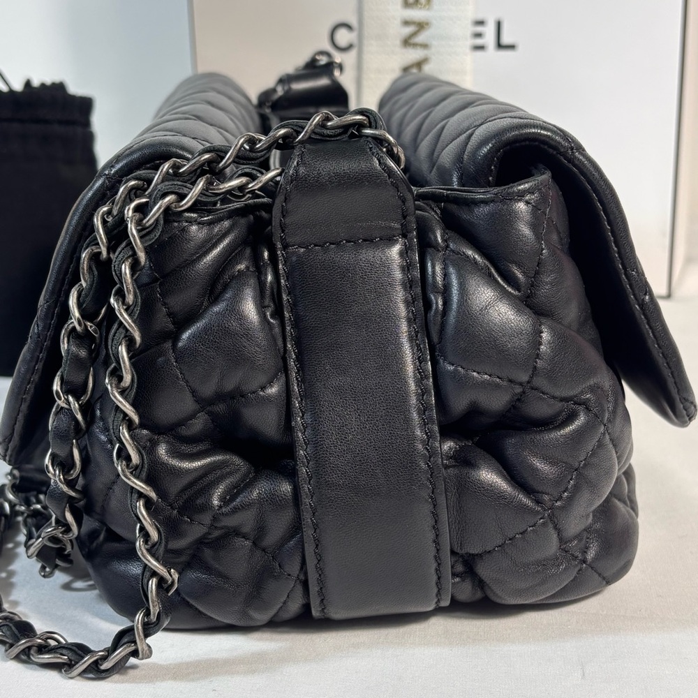 13K Chanel SMOO Cc Quilted Flap Black Lamb - Picture 4 of 16